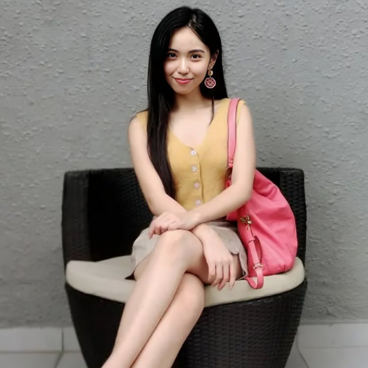 Siow Wei Lim is a celebrity illuminating TikTok, YouTube, and Instagram with her hilarious and down-to-earth content.